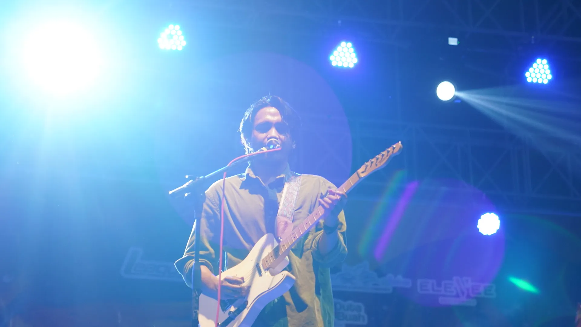 Penampilan Biru Baru yang spektakuler